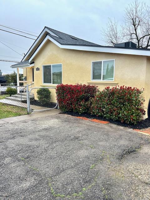 3601 Iowa Ave, Riverbank, CA 95367