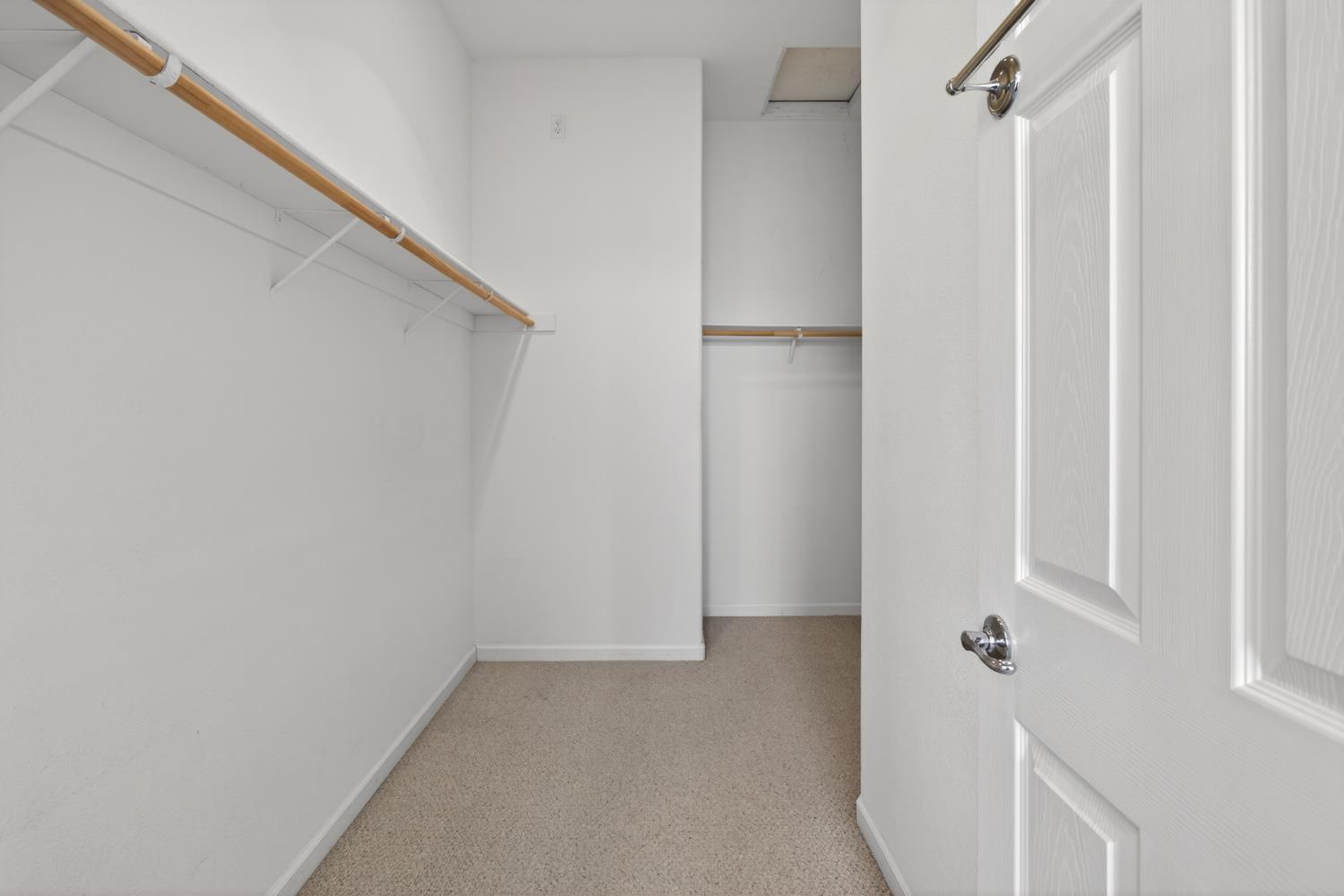 5514 Saxon Way, Riverbank, CA 95367