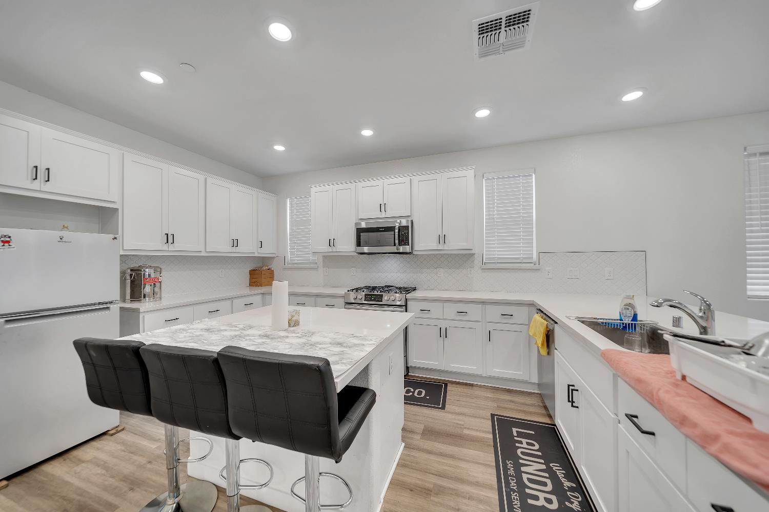 4806 Ariel St, Keyes, CA 95328