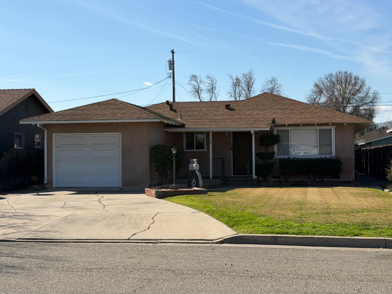 108 N 6th St, Patterson, CA 95363