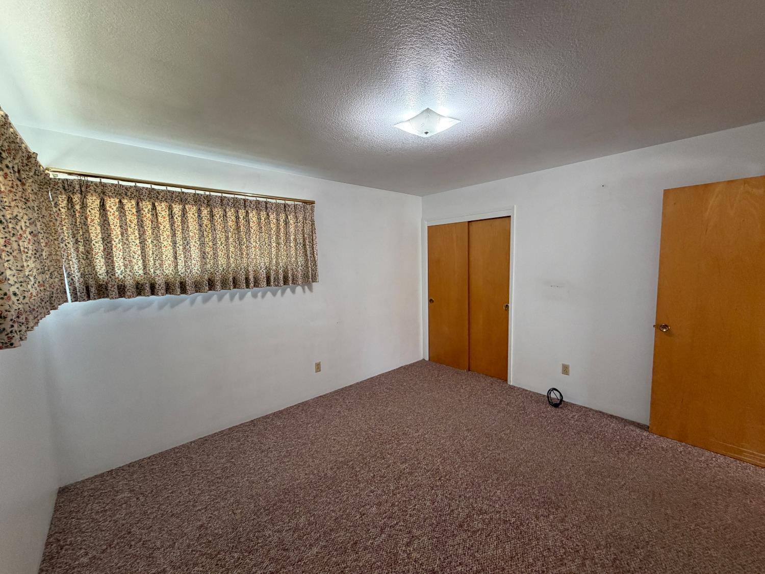 108 N 6th St, Patterson, CA 95363