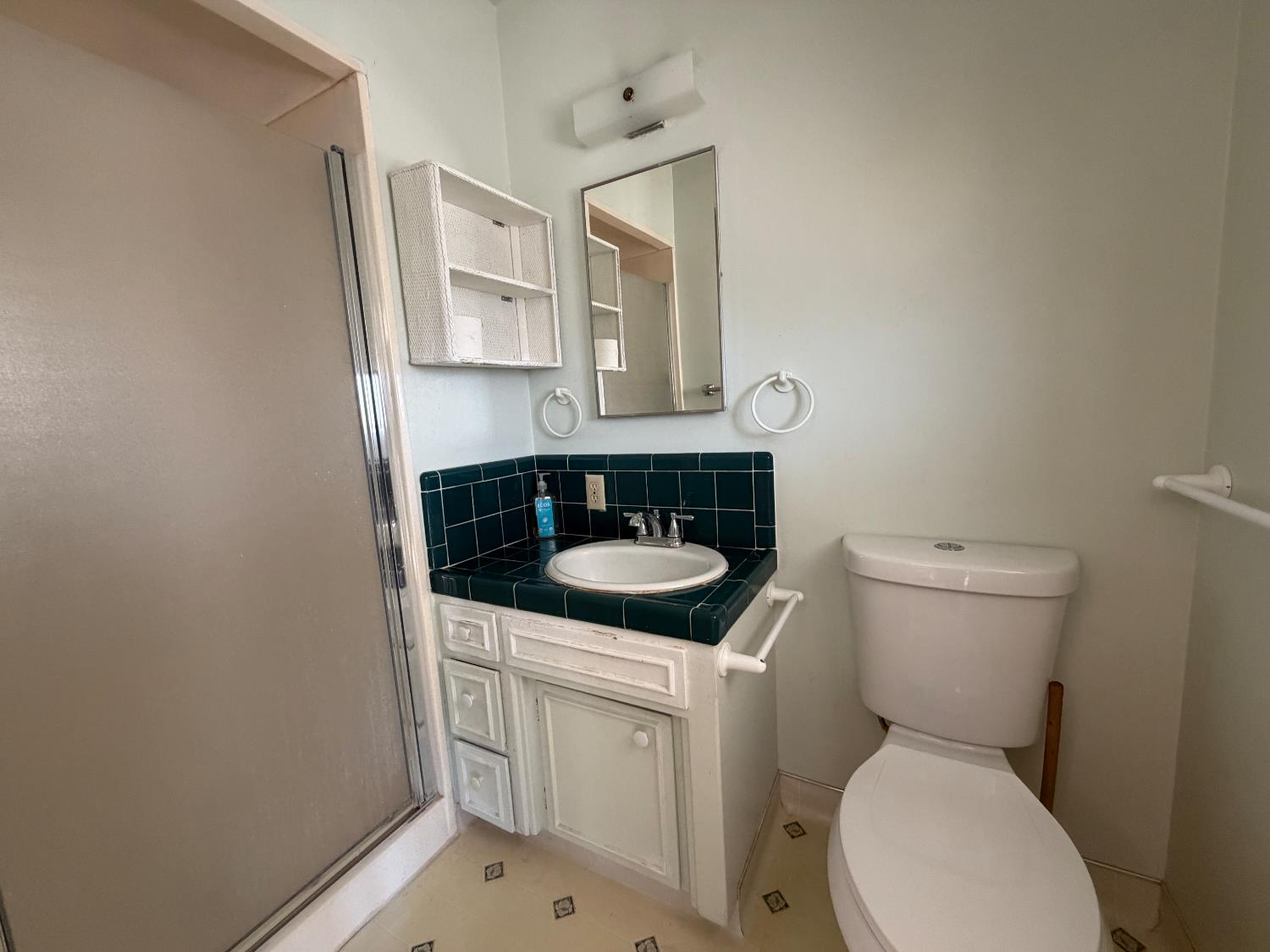 108 N 6th St, Patterson, CA 95363