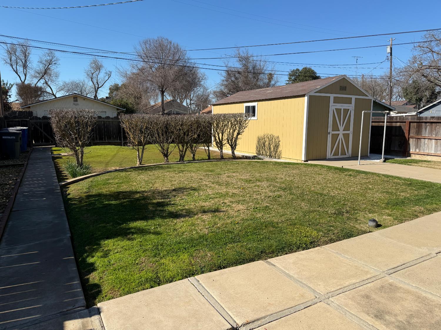 108 N 6th St, Patterson, CA 95363