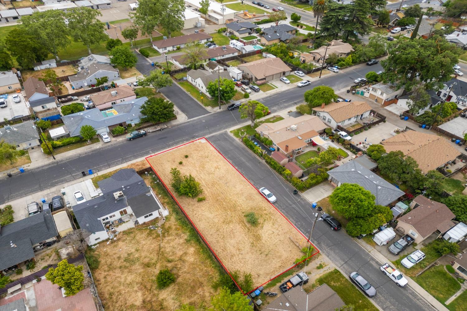 119 Almond Ave, Manteca, CA 95337