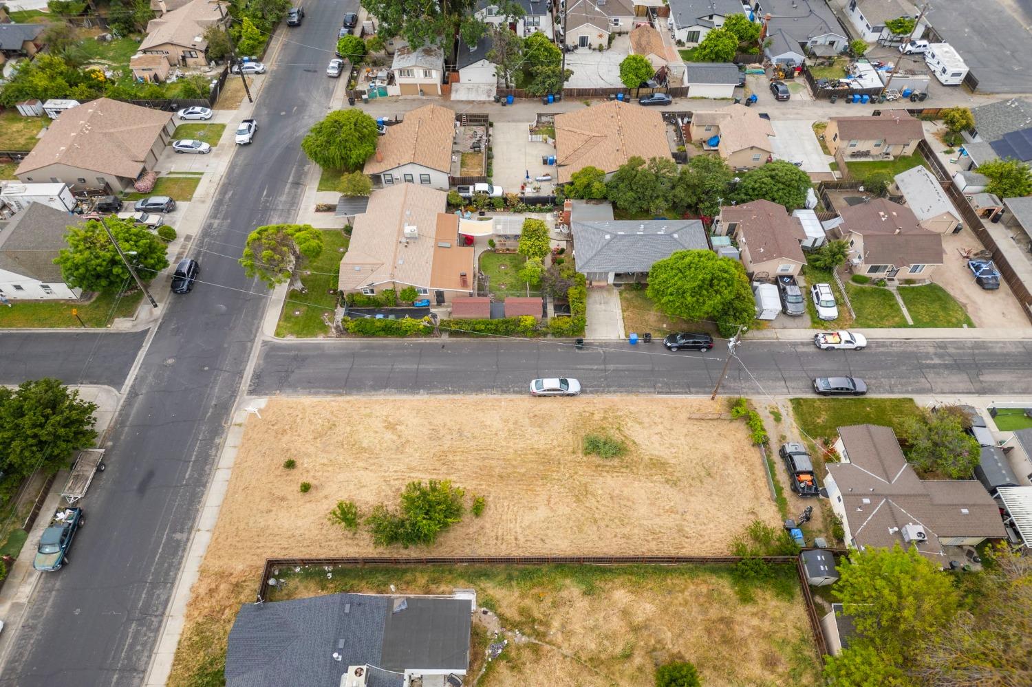 119 Almond Ave, Manteca, CA 95337