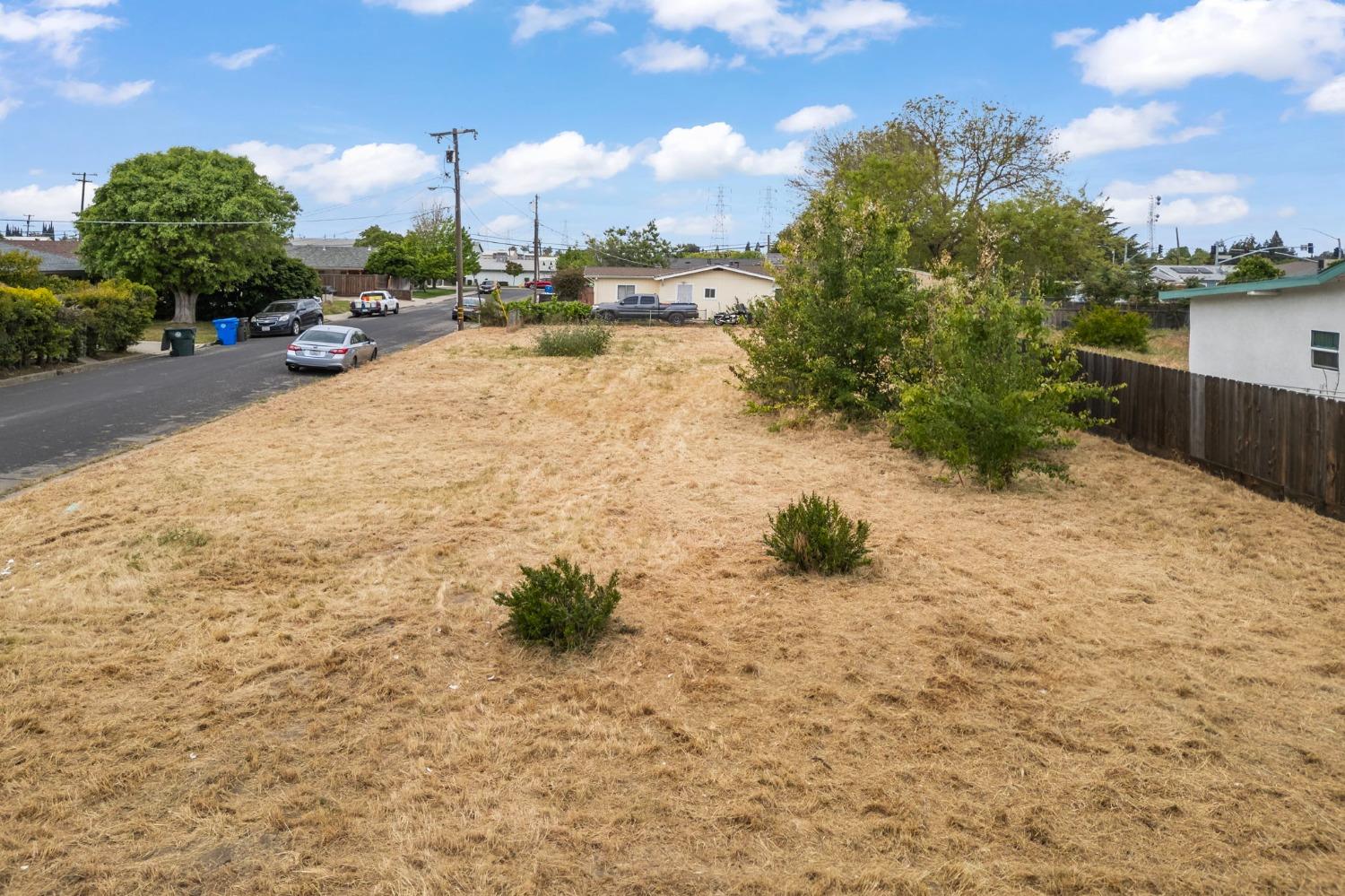 119 Almond Ave, Manteca, CA 95337