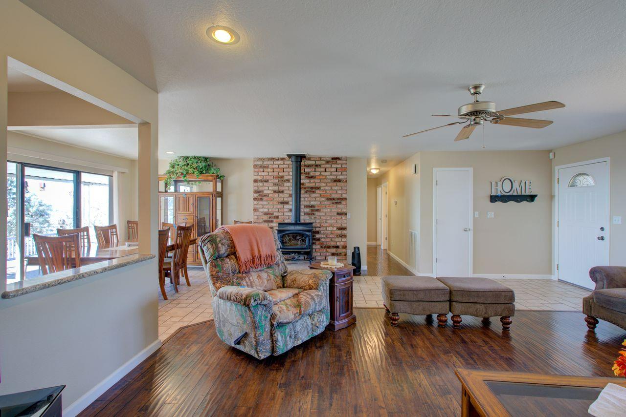 13866 Cedro Ct, La Grange, CA 95329