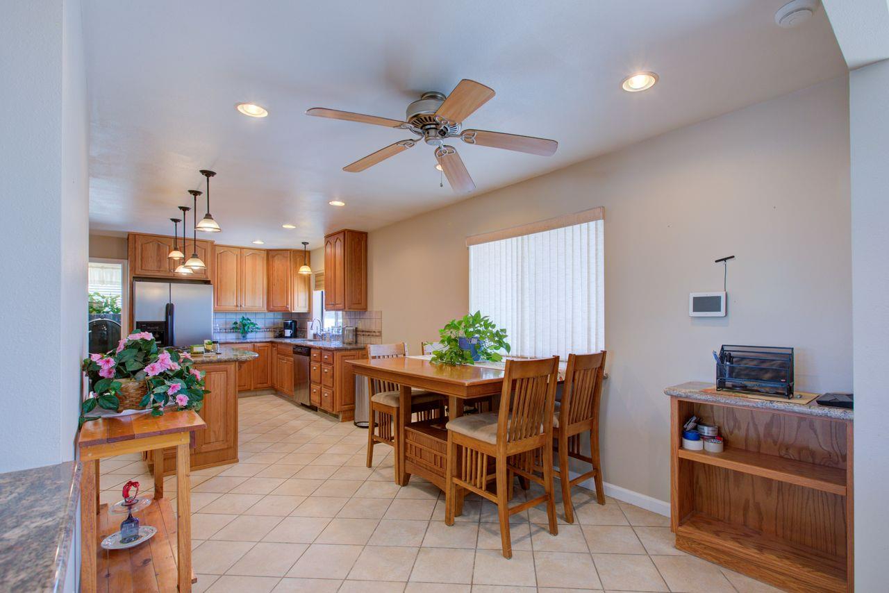 13866 Cedro Ct, La Grange, CA 95329