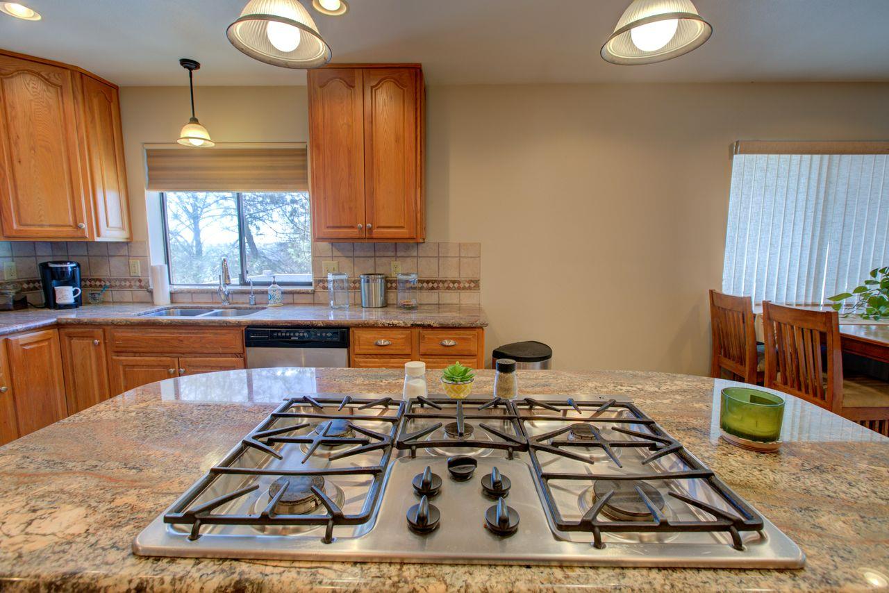 13866 Cedro Ct, La Grange, CA 95329