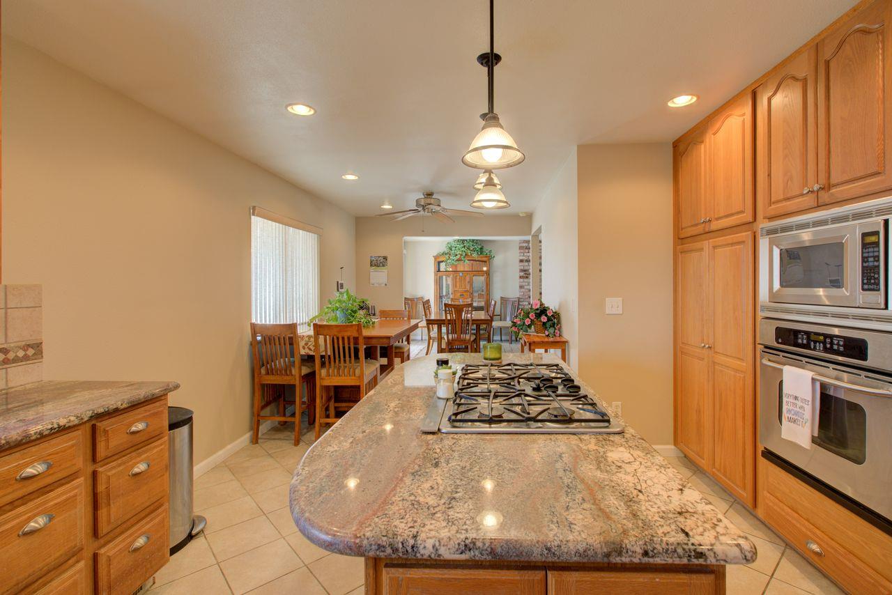 13866 Cedro Ct, La Grange, CA 95329