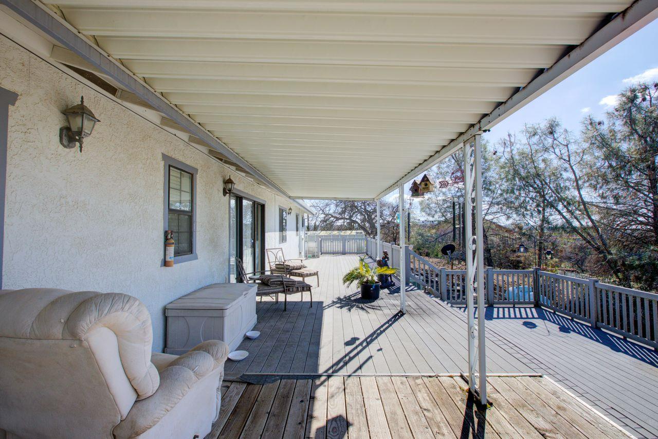 13866 Cedro Ct, La Grange, CA 95329