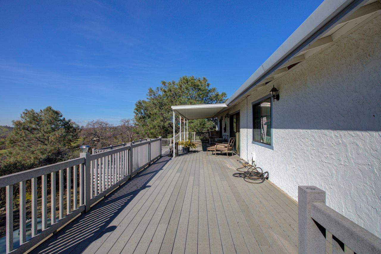 13866 Cedro Ct, La Grange, CA 95329