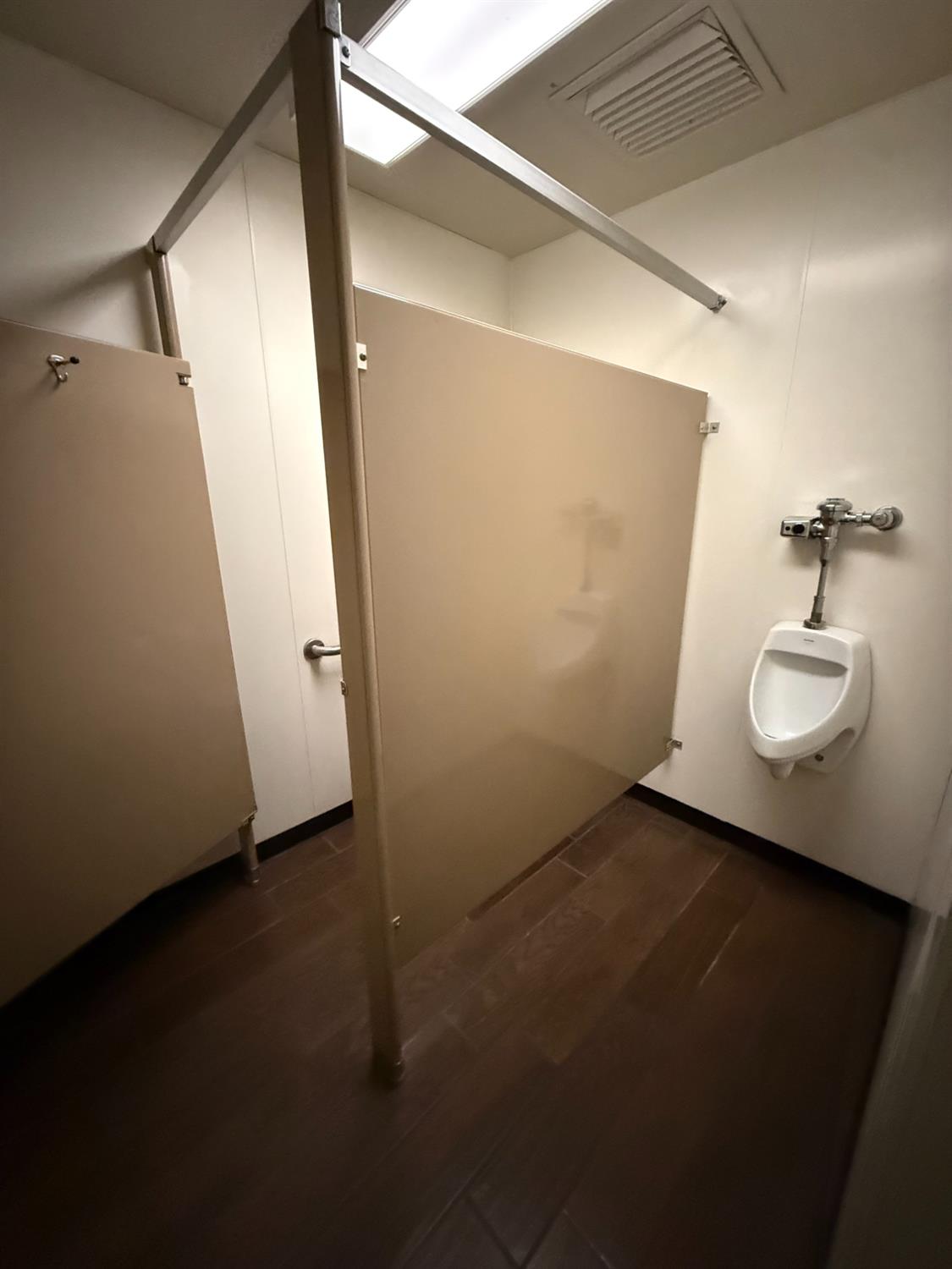 1155 E Pacheco Blvd, Los Banos, CA 93635