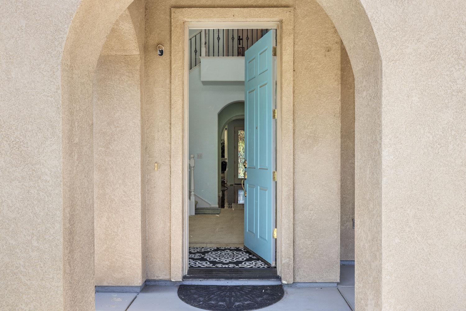 5831 Alton Ct, Riverbank, CA 95367