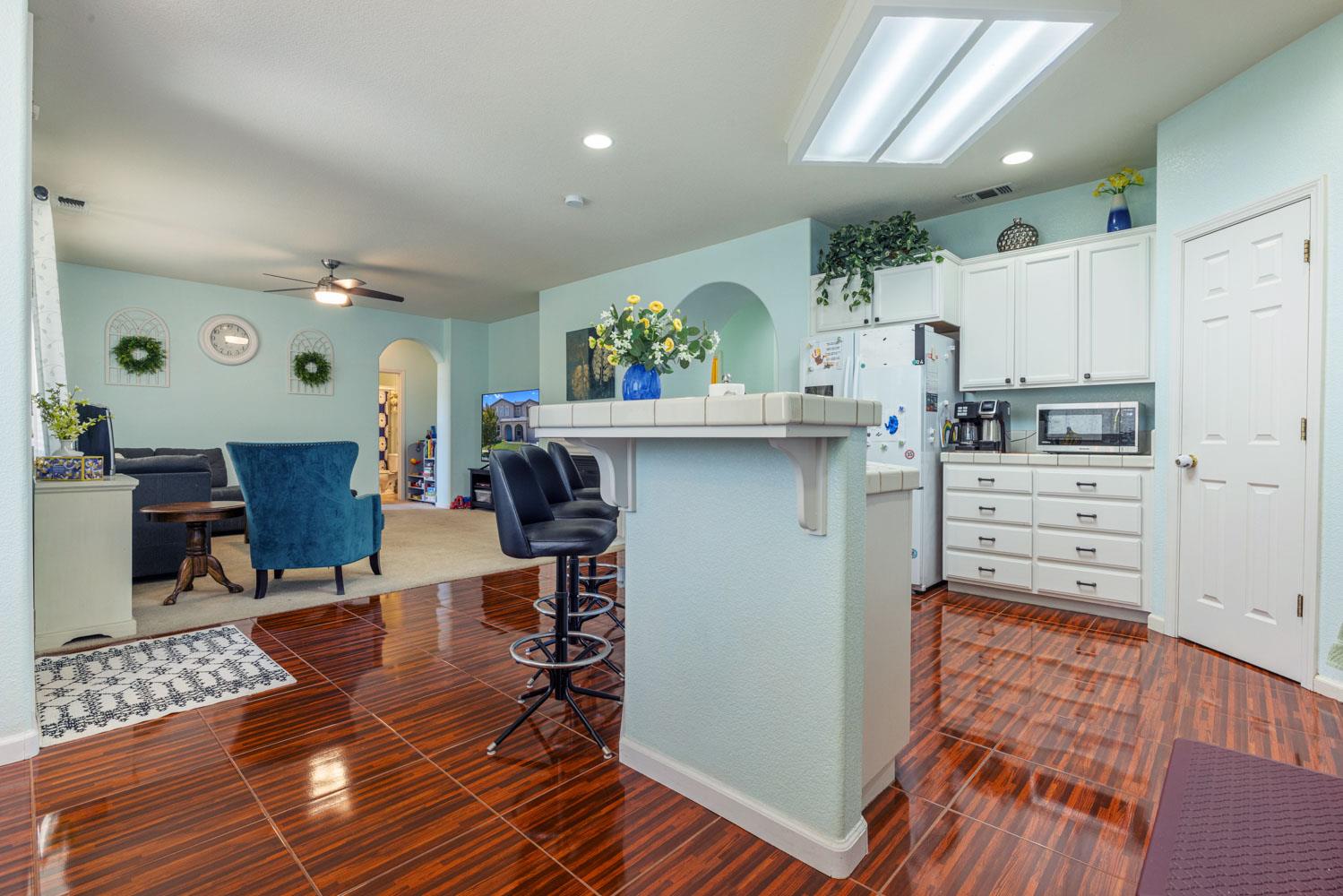 5831 Alton Ct, Riverbank, CA 95367