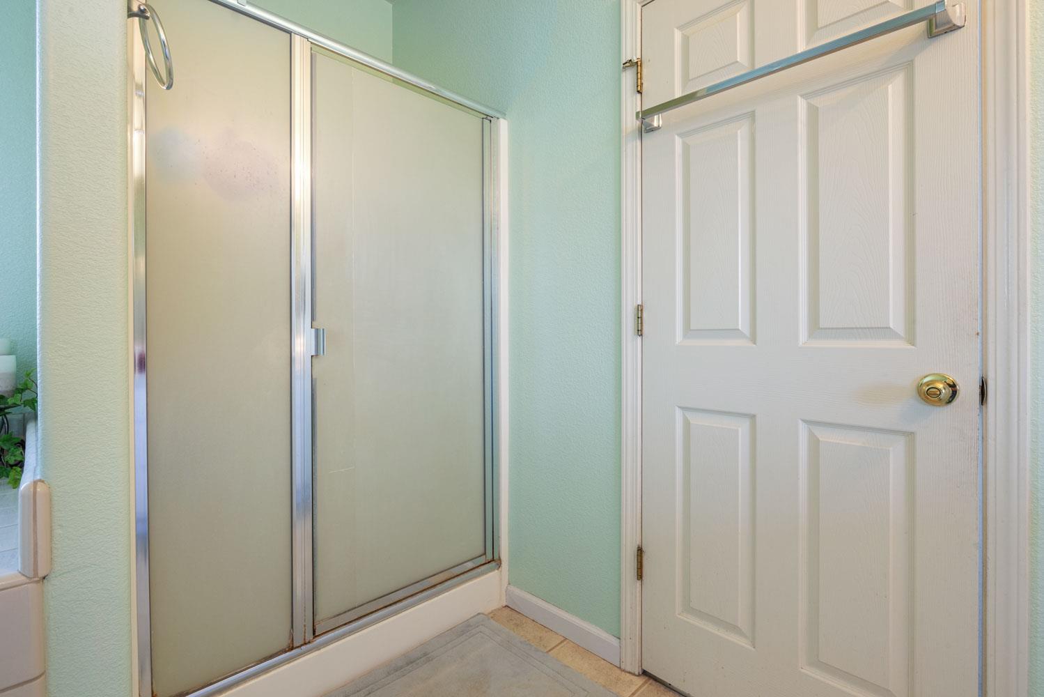 5831 Alton Ct, Riverbank, CA 95367