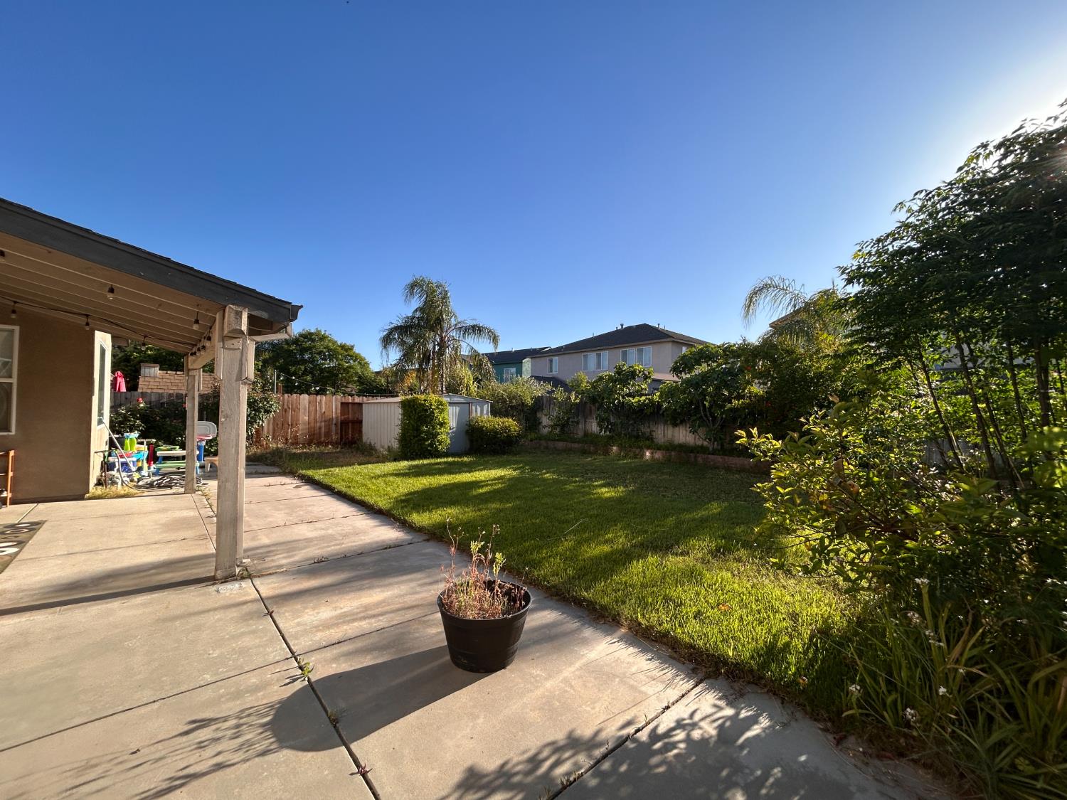 5831 Alton Ct, Riverbank, CA 95367