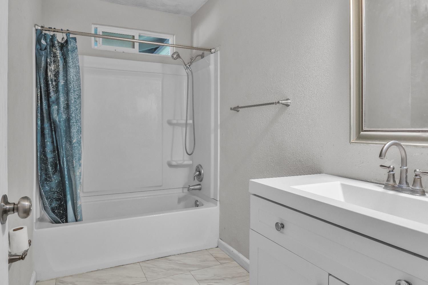 1527 Underwood Ave, Atwater, CA 95301