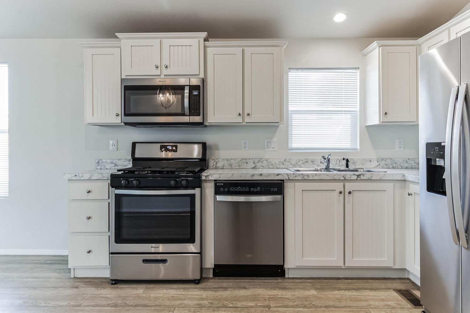 820 S Chinowth St. #74, Visalia, CA 93277