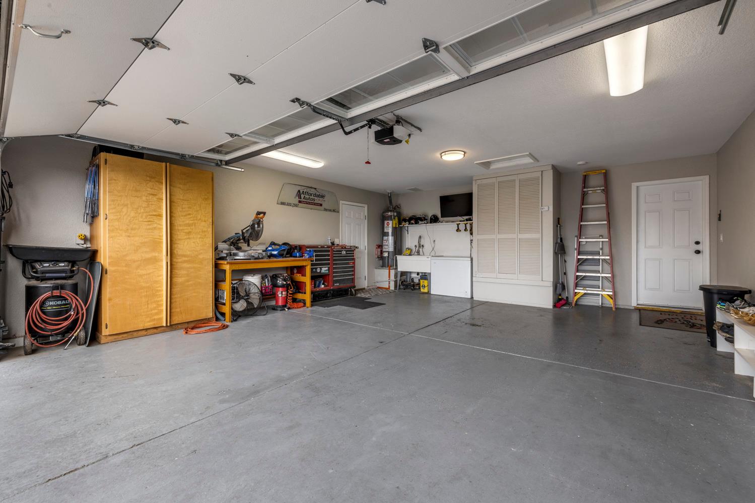 8686 Onyx Ct, Hilmar, CA 95324