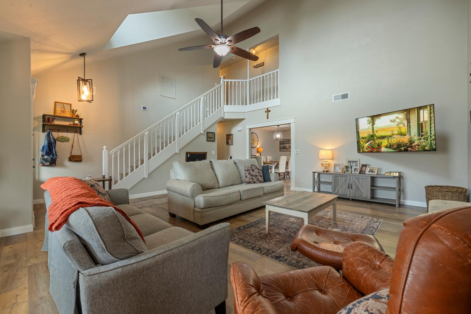 8686 Onyx Ct, Hilmar, CA 95324