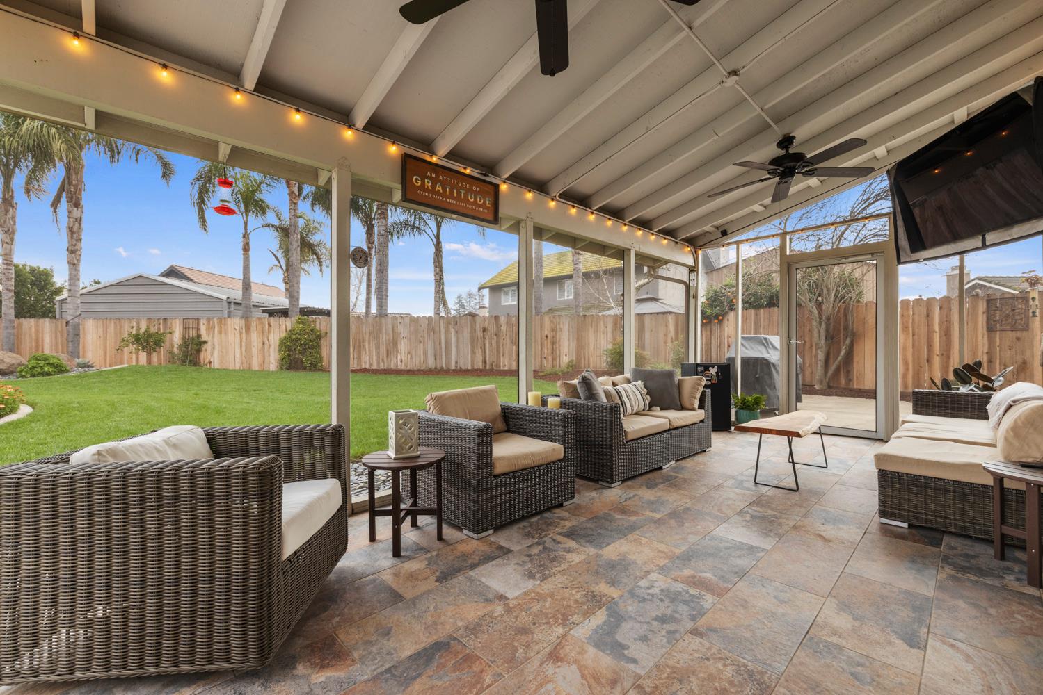 8686 Onyx Ct, Hilmar, CA 95324