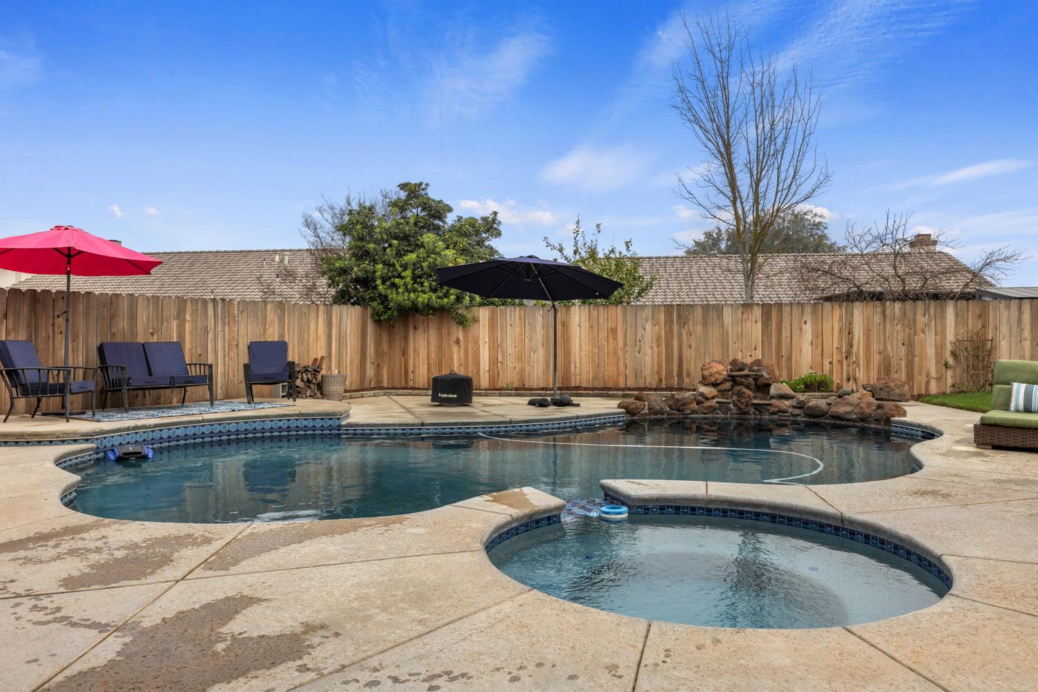 8686 Onyx Ct, Hilmar, CA 95324