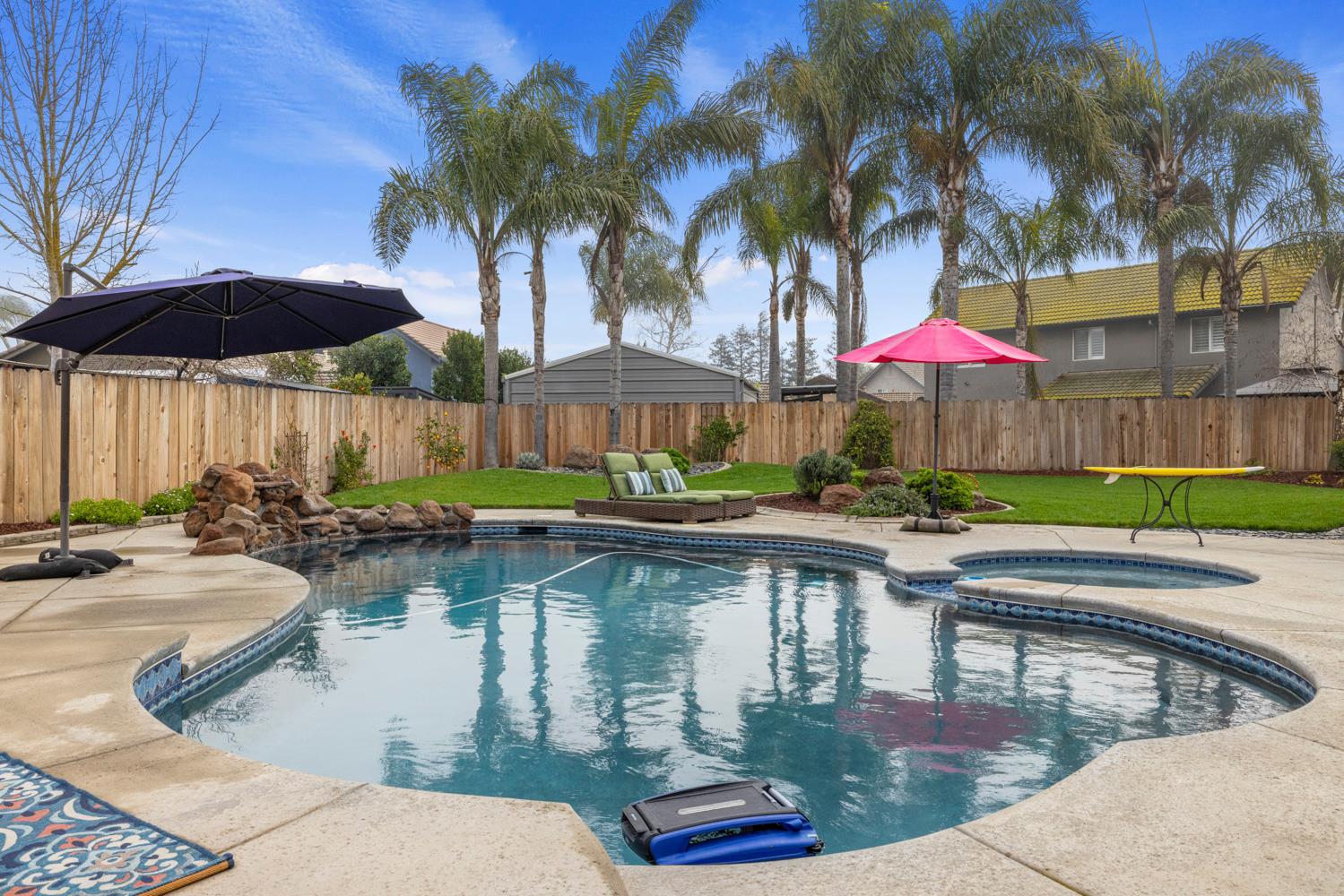 8686 Onyx Ct, Hilmar, CA 95324