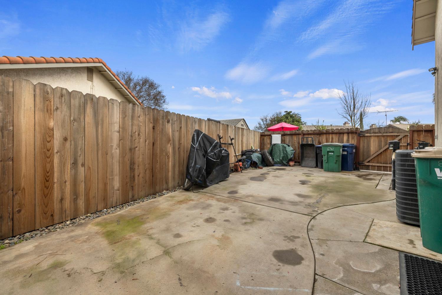 8686 Onyx Ct, Hilmar, CA 95324