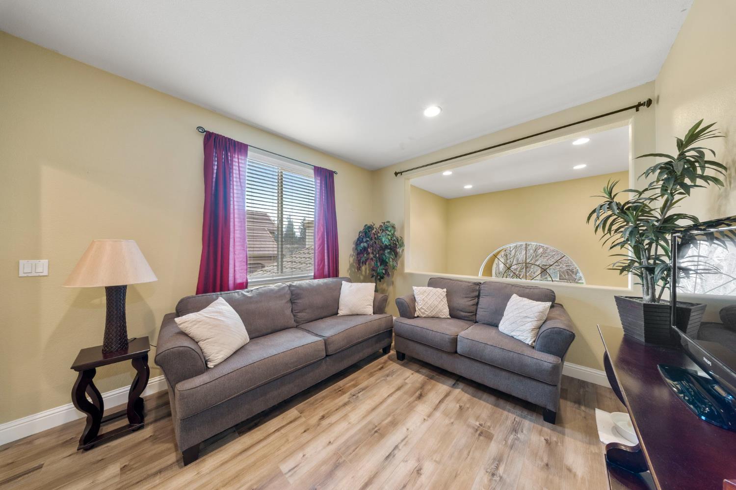 4021 Calais Ct, Modesto, CA 95356