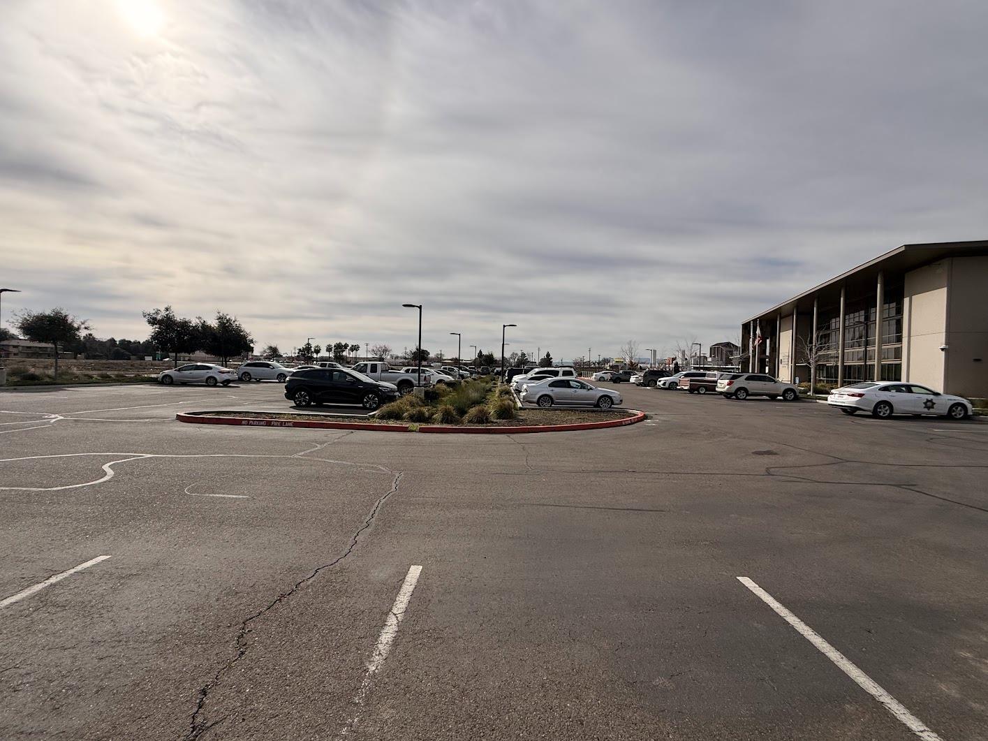 1160 G St, Los Banos, CA 93635