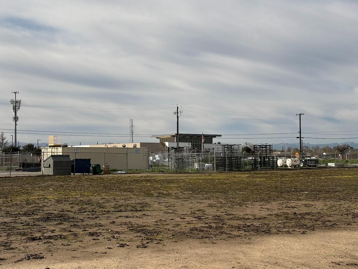 1160 G St, Los Banos, CA 93635