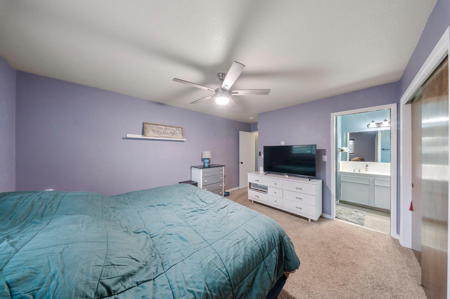 1313 Sharonwood Dr, Modesto, CA 95355