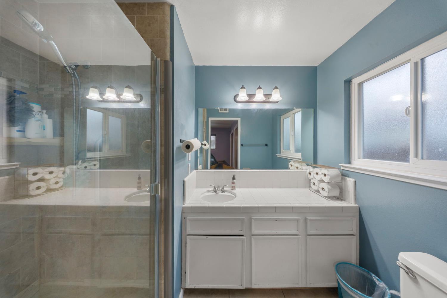 1313 Sharonwood Dr, Modesto, CA 95355