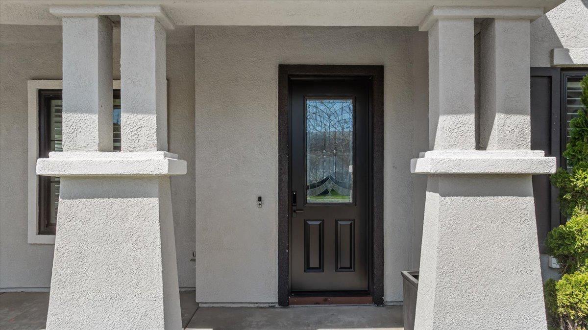 1766 Churchill Downs Cir, Oakdale, CA 95361