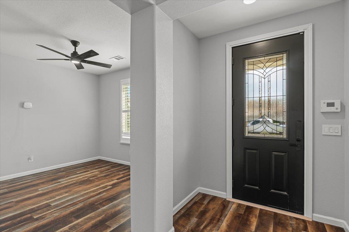 1766 Churchill Downs Cir, Oakdale, CA 95361