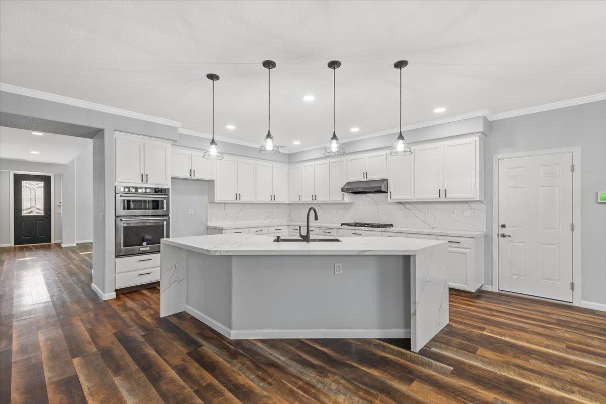 1766 Churchill Downs Cir, Oakdale, CA 95361