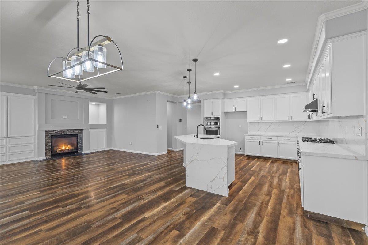 1766 Churchill Downs Cir, Oakdale, CA 95361