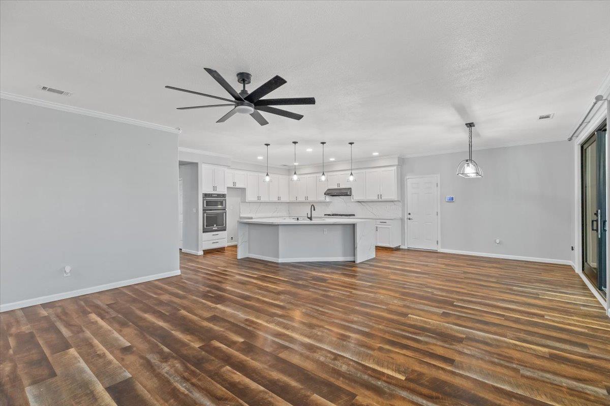 1766 Churchill Downs Cir, Oakdale, CA 95361