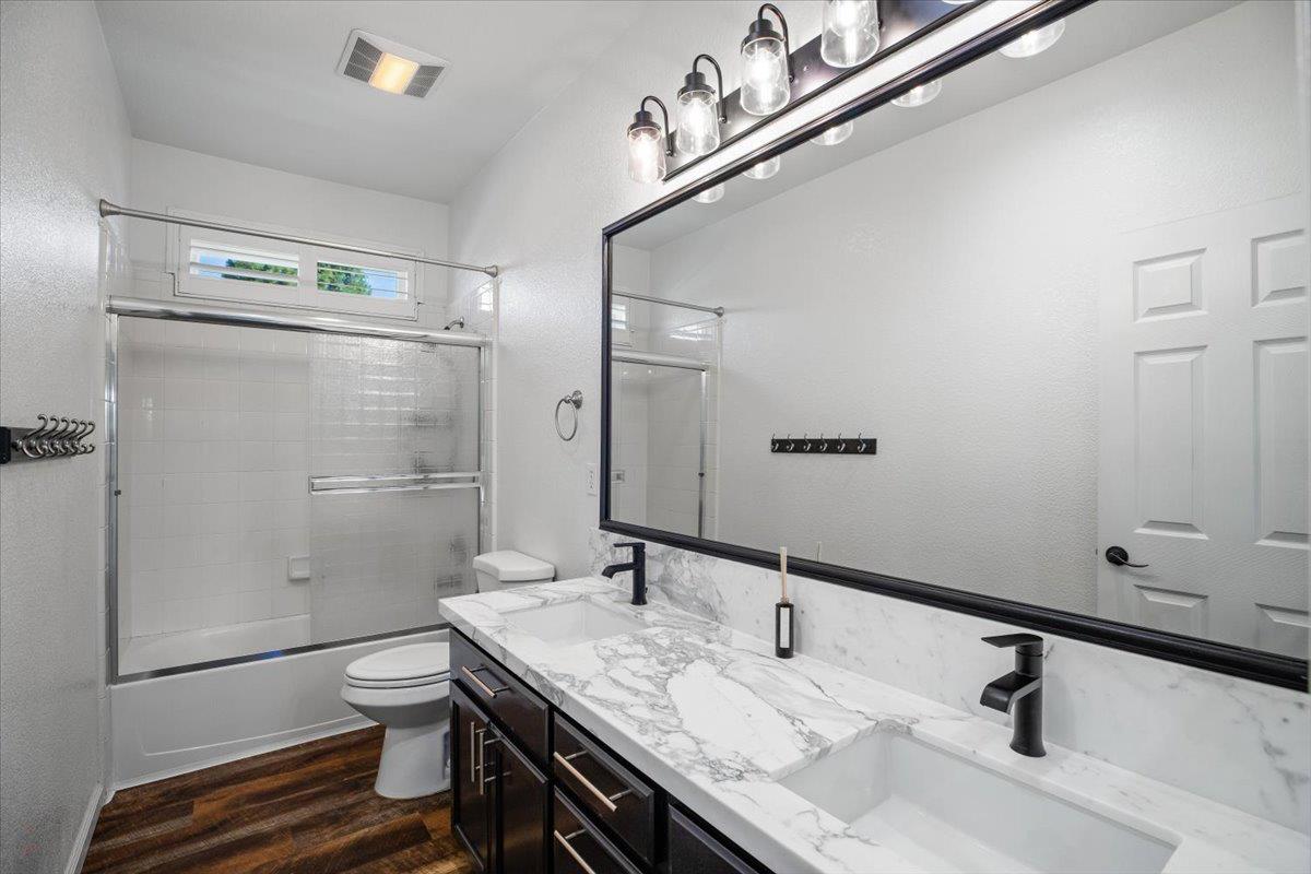 1766 Churchill Downs Cir, Oakdale, CA 95361