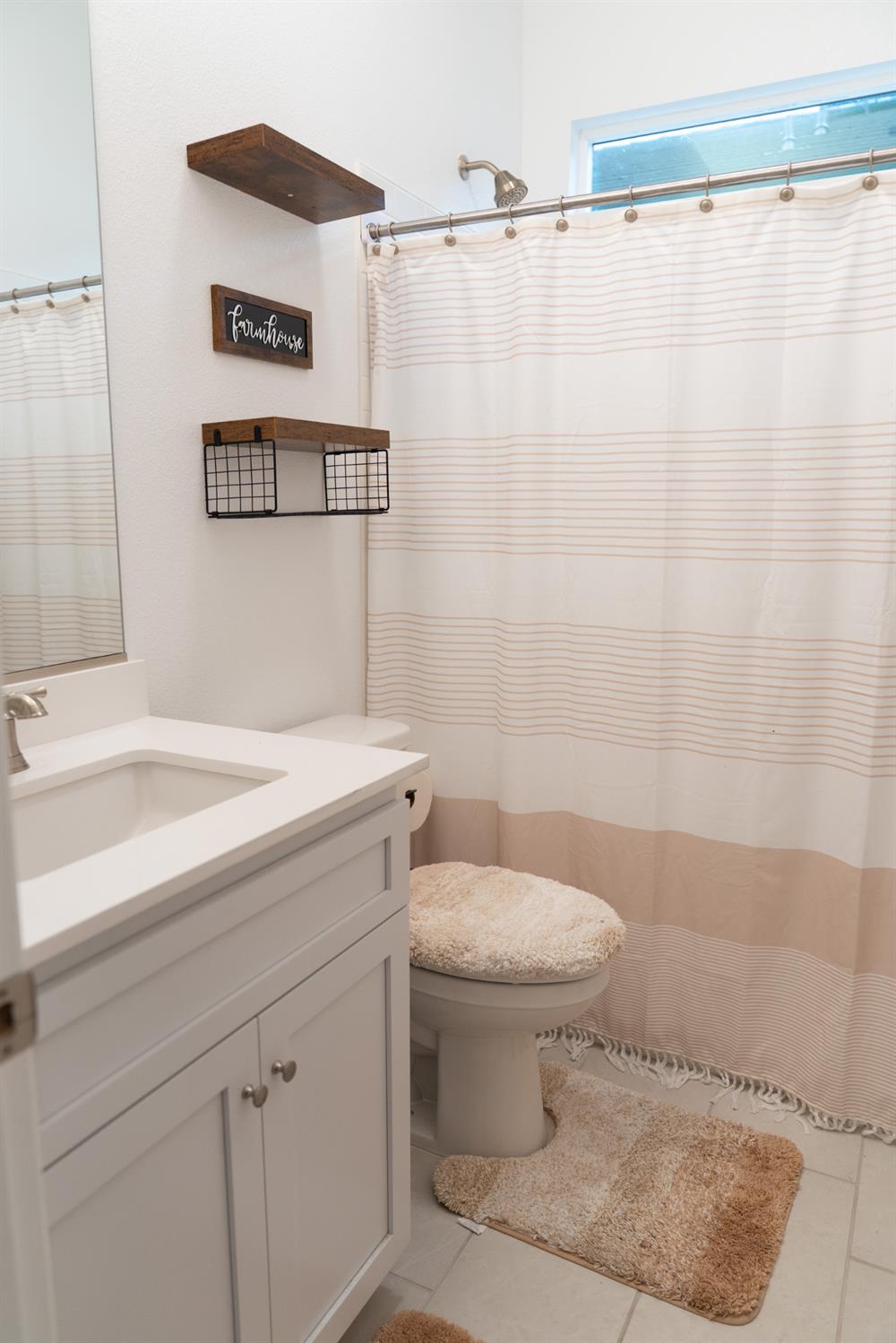 2039 Carmel Ranch Cir, Oakdale, CA 95361