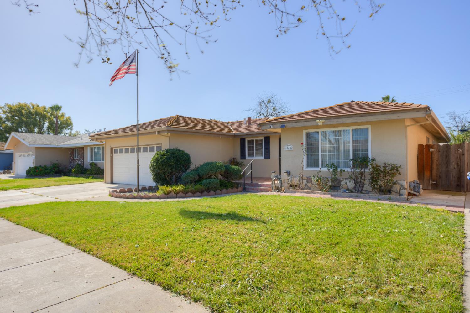 544 Seminole Dr, Merced, CA 95340