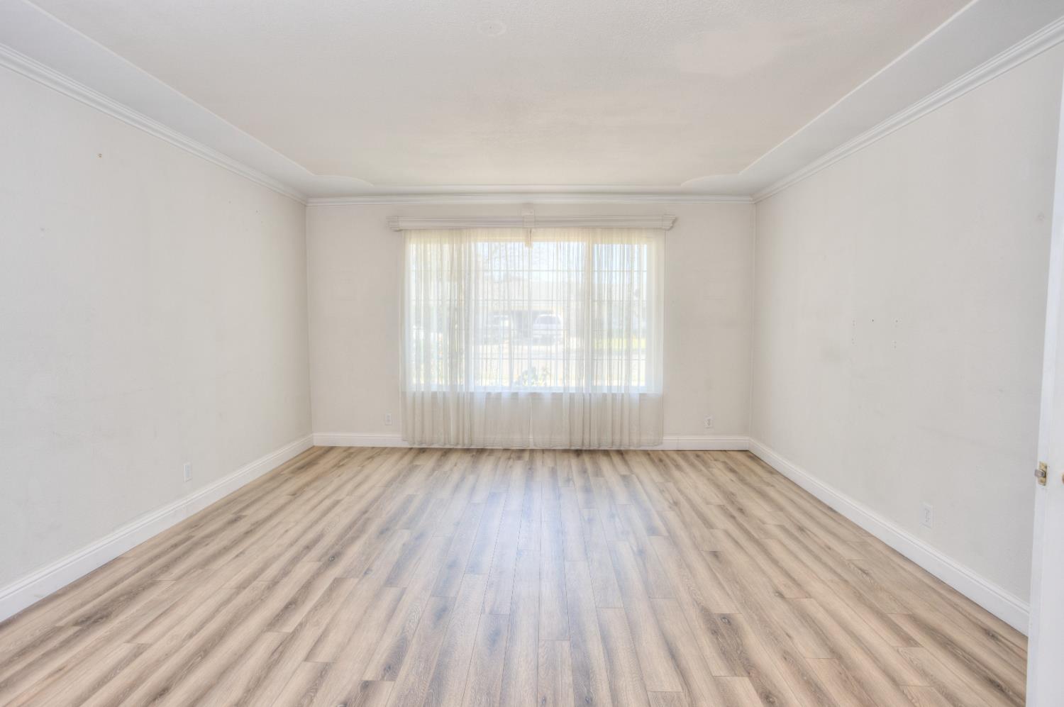 544 Seminole Dr, Merced, CA 95340