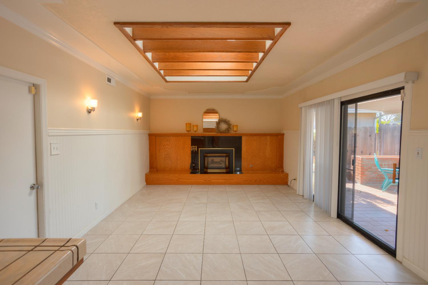 544 Seminole Dr, Merced, CA 95340