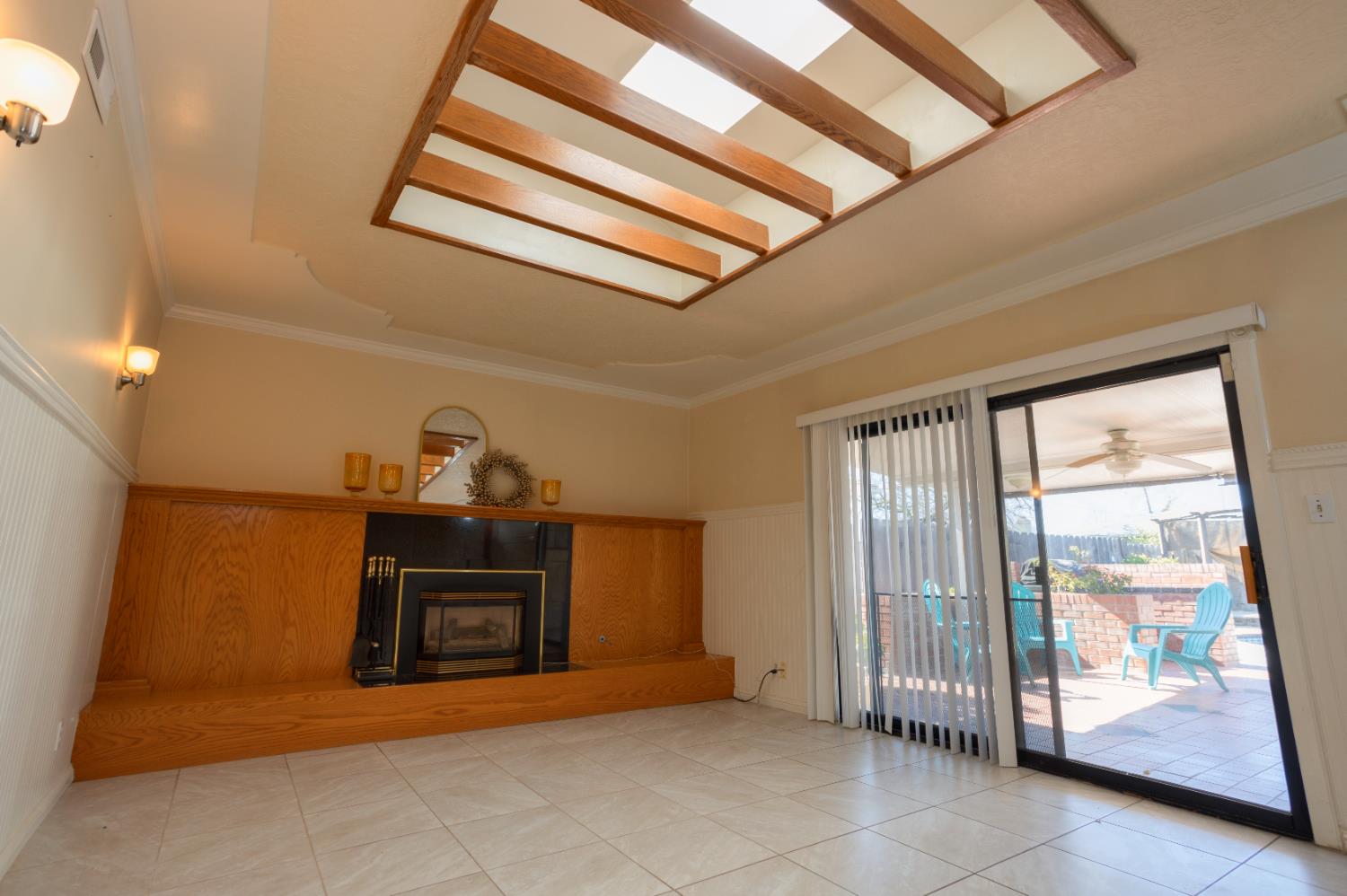 544 Seminole Dr, Merced, CA 95340