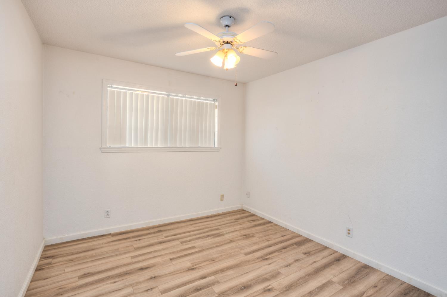 544 Seminole Dr, Merced, CA 95340