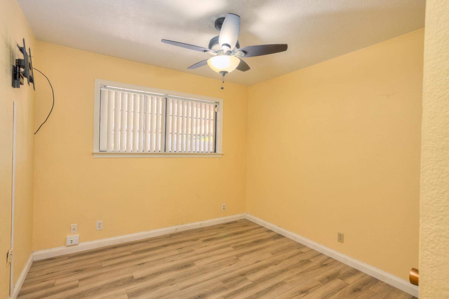 544 Seminole Dr, Merced, CA 95340