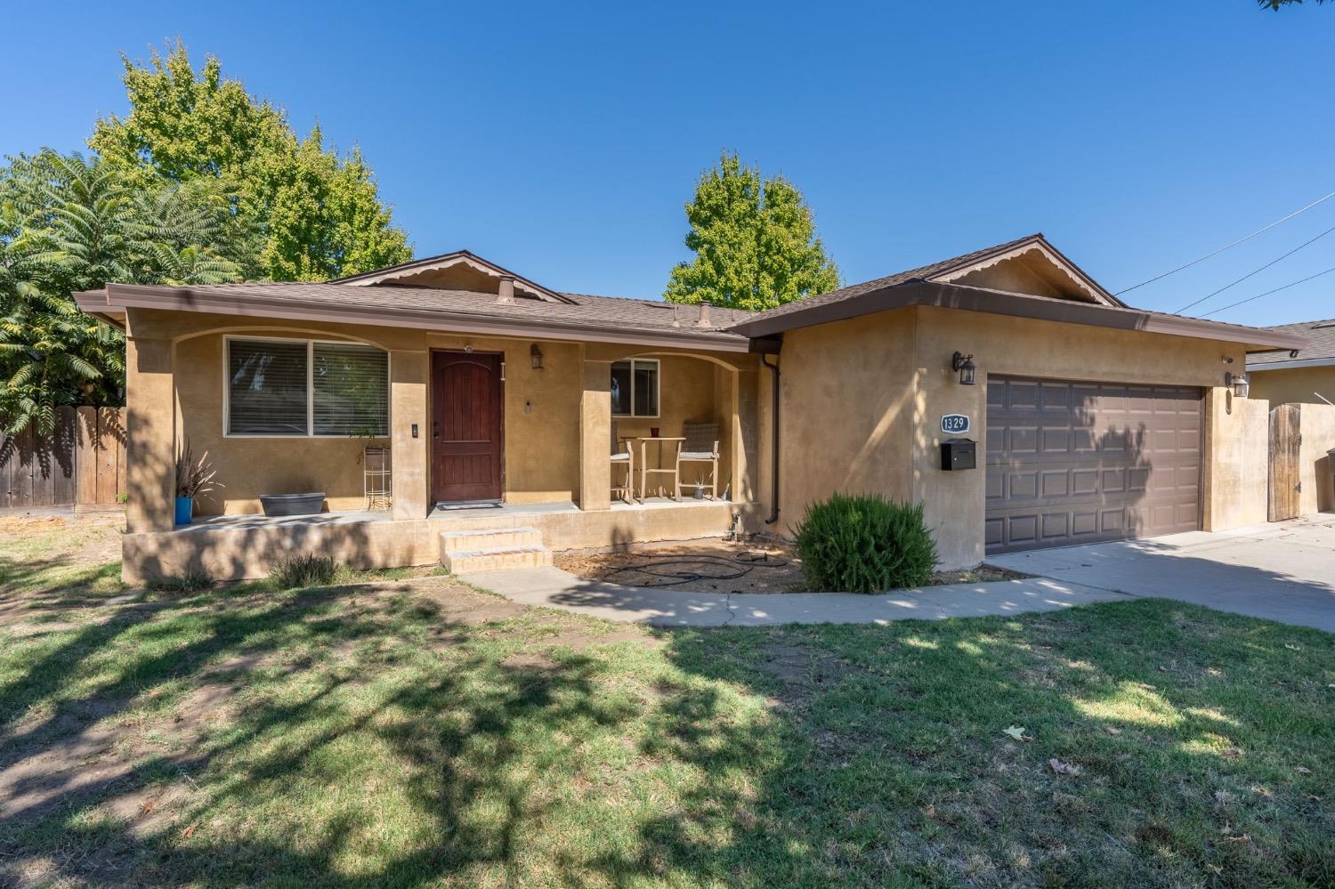 1329 Schulenberg Ave, Modesto, CA 95350
