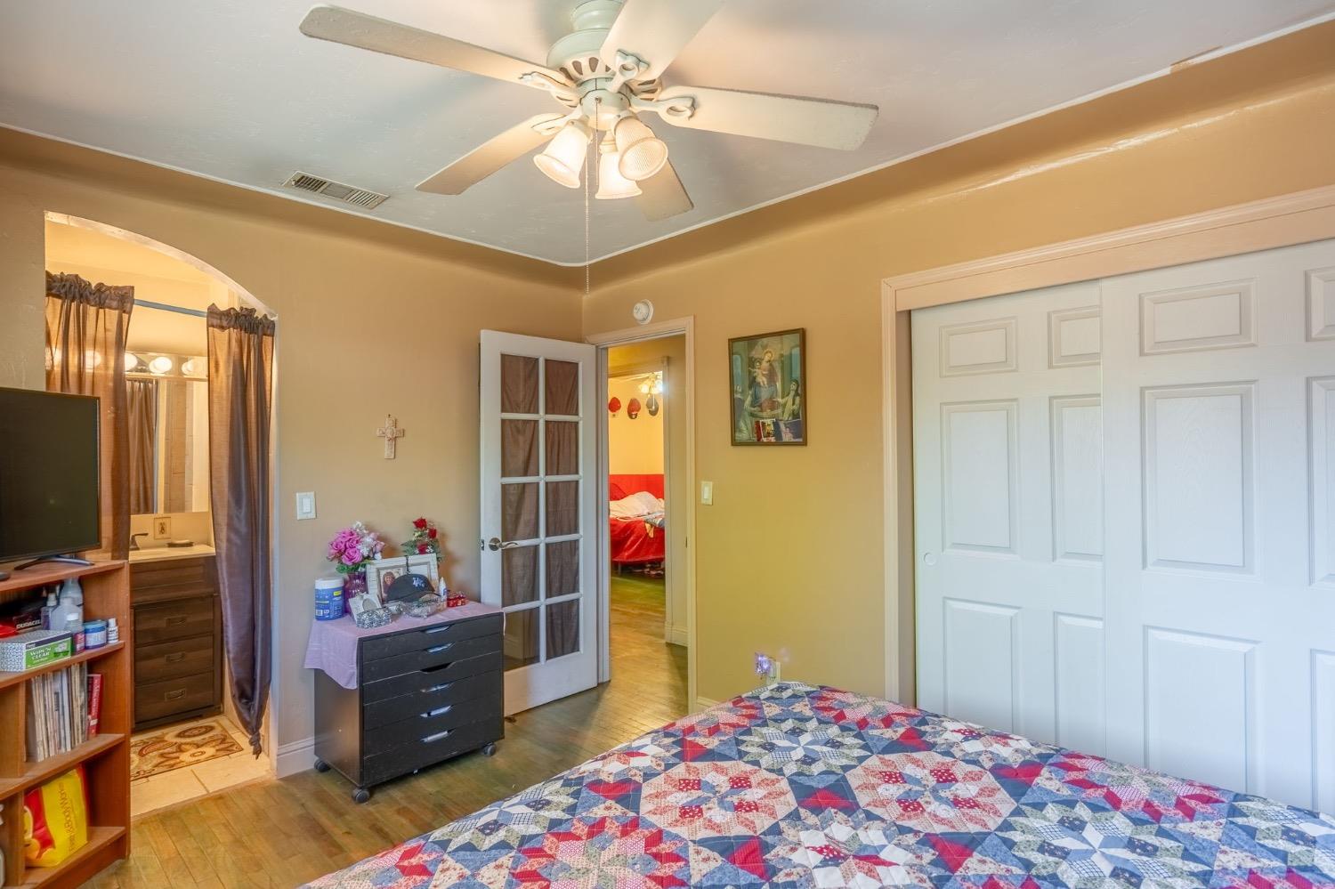 1329 Schulenberg Ave, Modesto, CA 95350