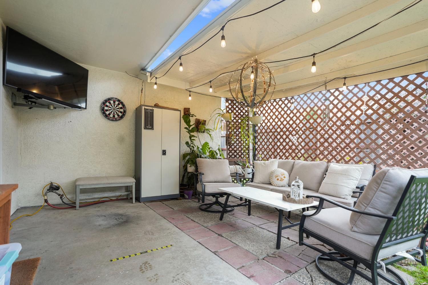 1017 Jayhawk Way, Modesto, CA 95358